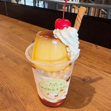 濃厚たまごのプリンパフェ