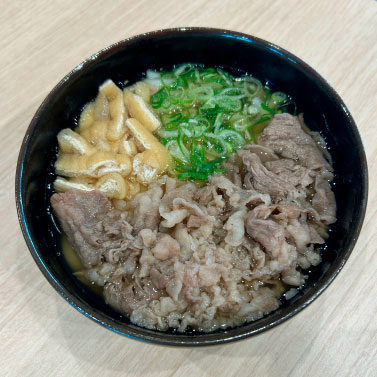 あまいお揚げとお肉のおうどん